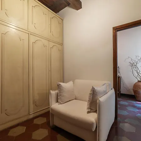 Guesthost - Stylish In The Heart Of Lejlighed Rom